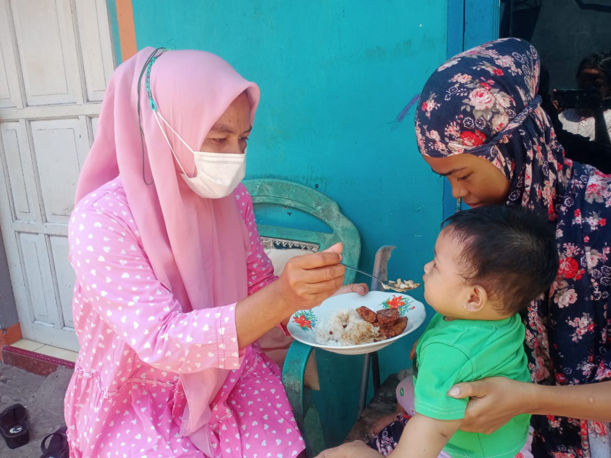 memberi baduta makanan ala dashat