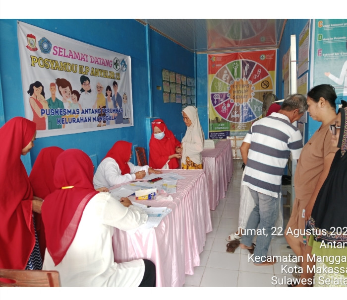 Pelaksanaan kegiatan posyandu lansia dan posbindu