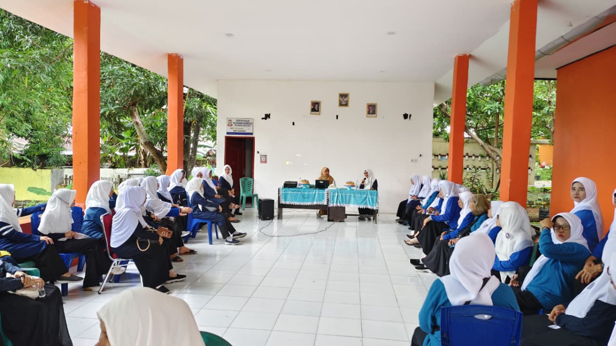 Pertemuan sekolah Lansia