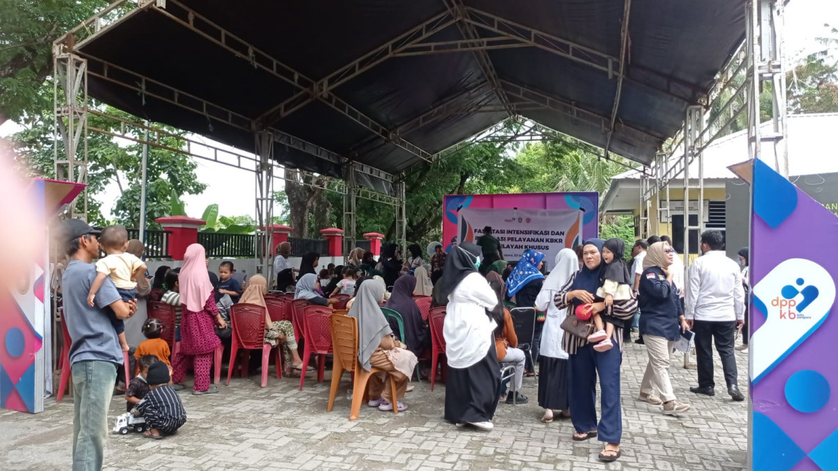 Sosialisasi tentang program DASHAT kepada sasaran stunting