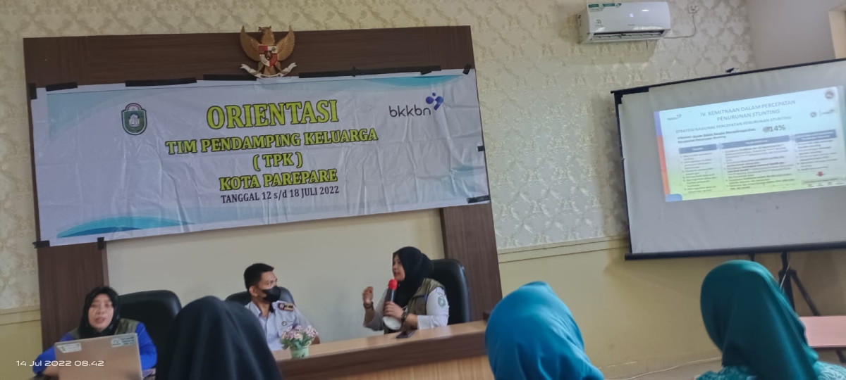 Mengikuti Orientasi Tim Pendamping Keluarga