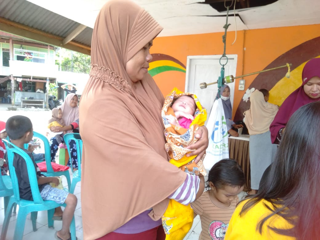 Kegiatan Posyandu di Jln. Keterampilan dihadiri oleh warga RT 02 RW 02, Tenaga Medis Puskesmas Lumpue, Kader Posyandu Cenderawasih 03, kader Tim Pengerak PKK Cappa Galung, pengurus Kampung KB dan FKS Cappa Galung