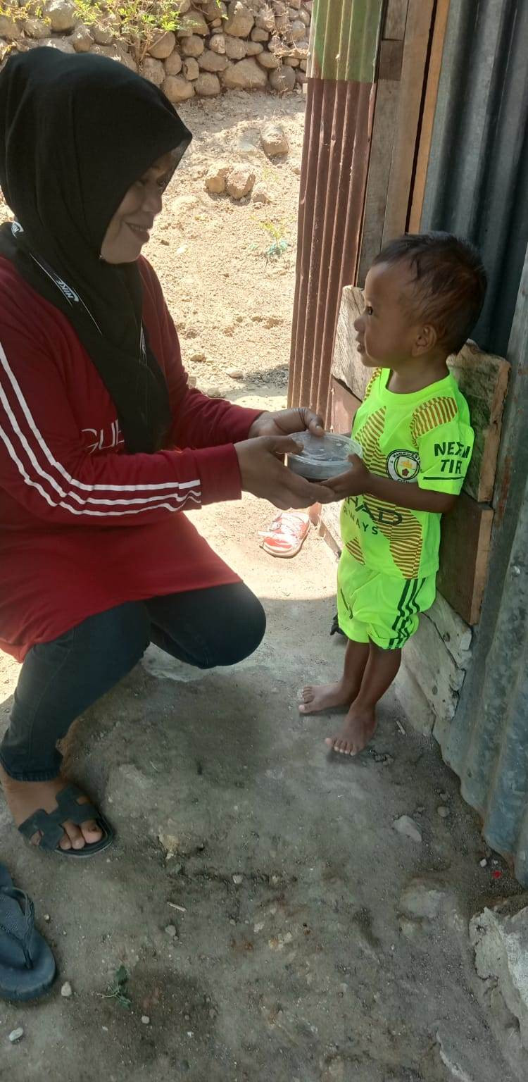 Melaksanakan DASHAT kepada Bumil KEK dan Baduta/Balita Berisiko & Stunting di Wilayah RW 02 oleh Kader Posyandu Cenderawasih 3,