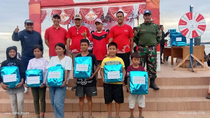 Melaksanakan Lomba HUT Ri-79 di Jln. Mattirotasi RT 04 RW 02 (Area Ex-Pasar Seni) yang diselenggarakan oleh GM FIF kota Parepare, Lurah Cappa Galung, Babinsa, BHABINKAMTIBMAS, Pengurus Kamp. KB "Geddongnge" beserta warga masyarakat