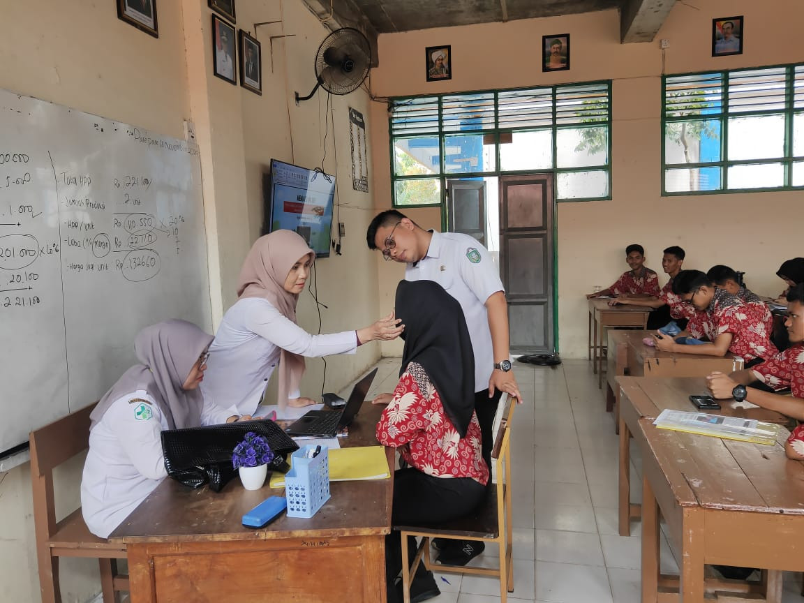 Monitoring Kegiatan PIK Remaja di UPT SMA Neg. 02 Parepare