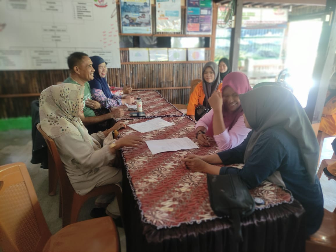 Melaksanakan Rapat Koordinasi Pengurus Kampung KB "Geddongnge"