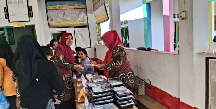 Pemberian makanan tambahan