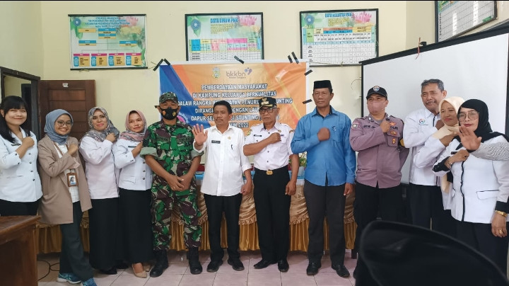 PEMBERDAYAAN MASYARAKAT DI KAMPUNG KELUARGA BERKUALITAS DALAM RANGKA PERCEPATAN PENURUNAN STUNTING DI RANGKAIKAN DENGAN LAUNCHING DAPUR SEHAT  ATASI STUNTING ( DASHAT) TAHUN ANGGARAN 2022