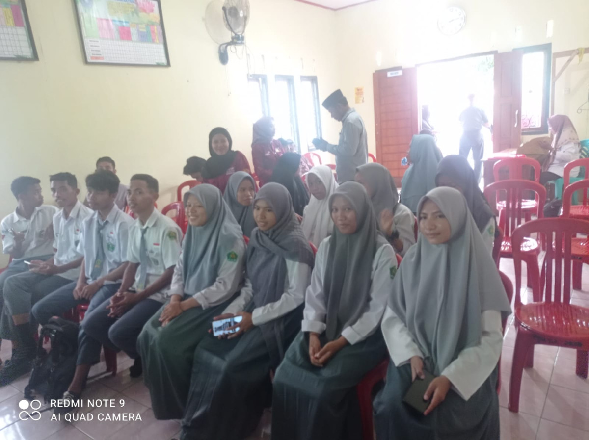 Operasional  Ketahanan Keluarga Berbasis Kelompok Kegiatan (POKTAN) di Kampung KB Desa Laburunci Kecamatan Pasarwajo