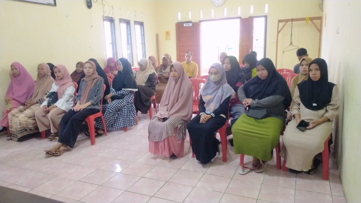 LAUNCHING DAPUR SEHAT ATASI STUNTING ( DASHAT ) di Kampung Keluarga Berkualitas desa laburunci kec.pasarwajo