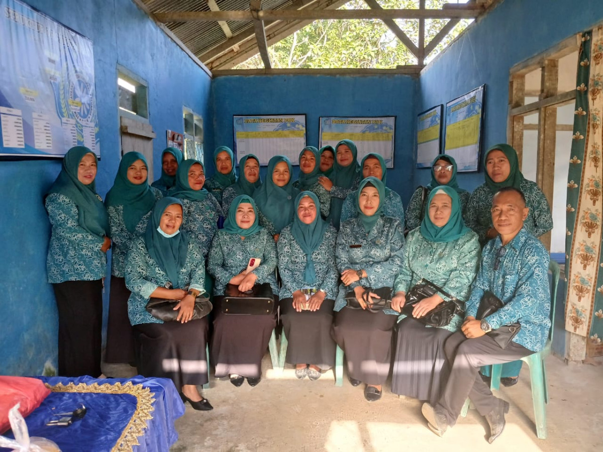 ARISAN PKK  DESA BARANGKA