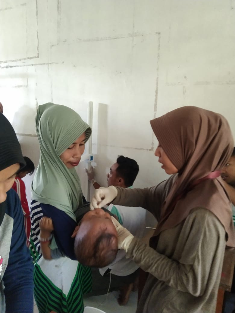 pemberian imunisasi polio