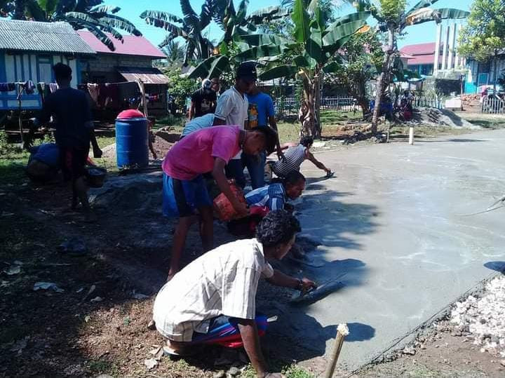 Kerja Bakkti Pembuatan Lapangan Volly