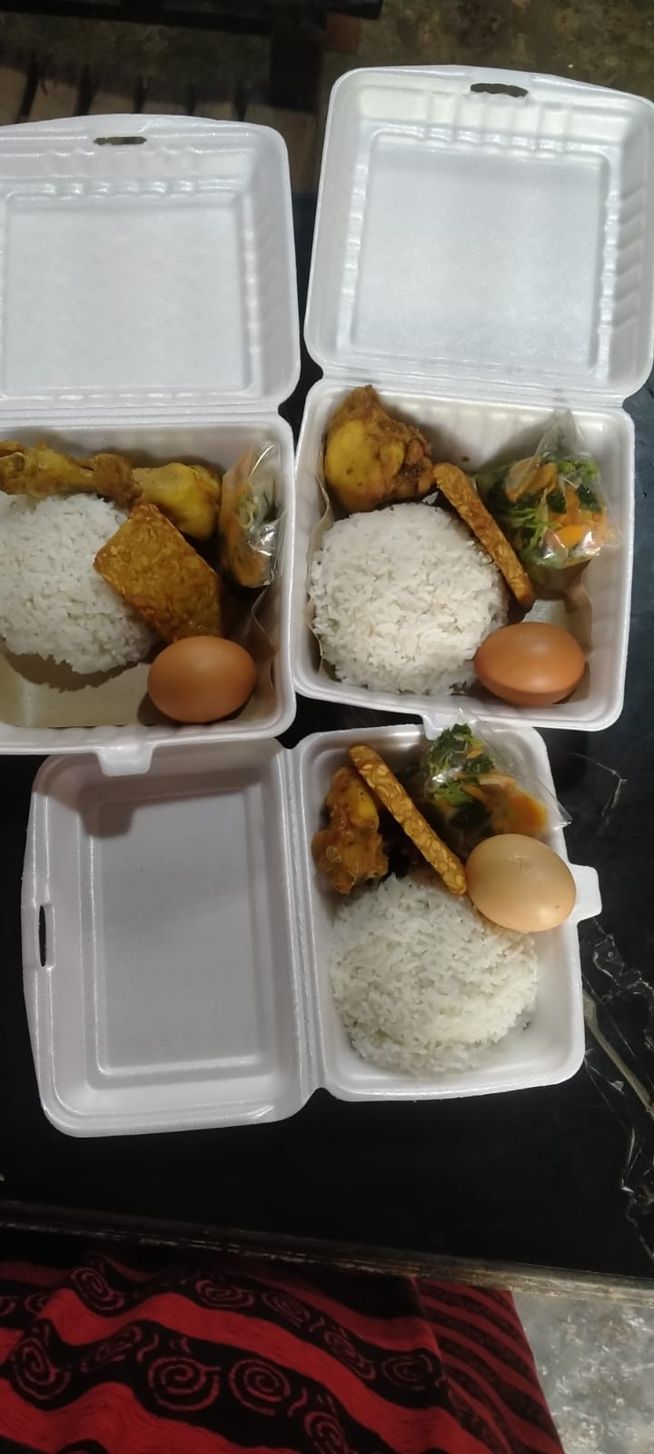 Dapur Sehat Atasi Stunting (DASHAT)