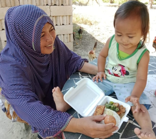 Dapur Sehat Atasi Stunting (DASHAT)