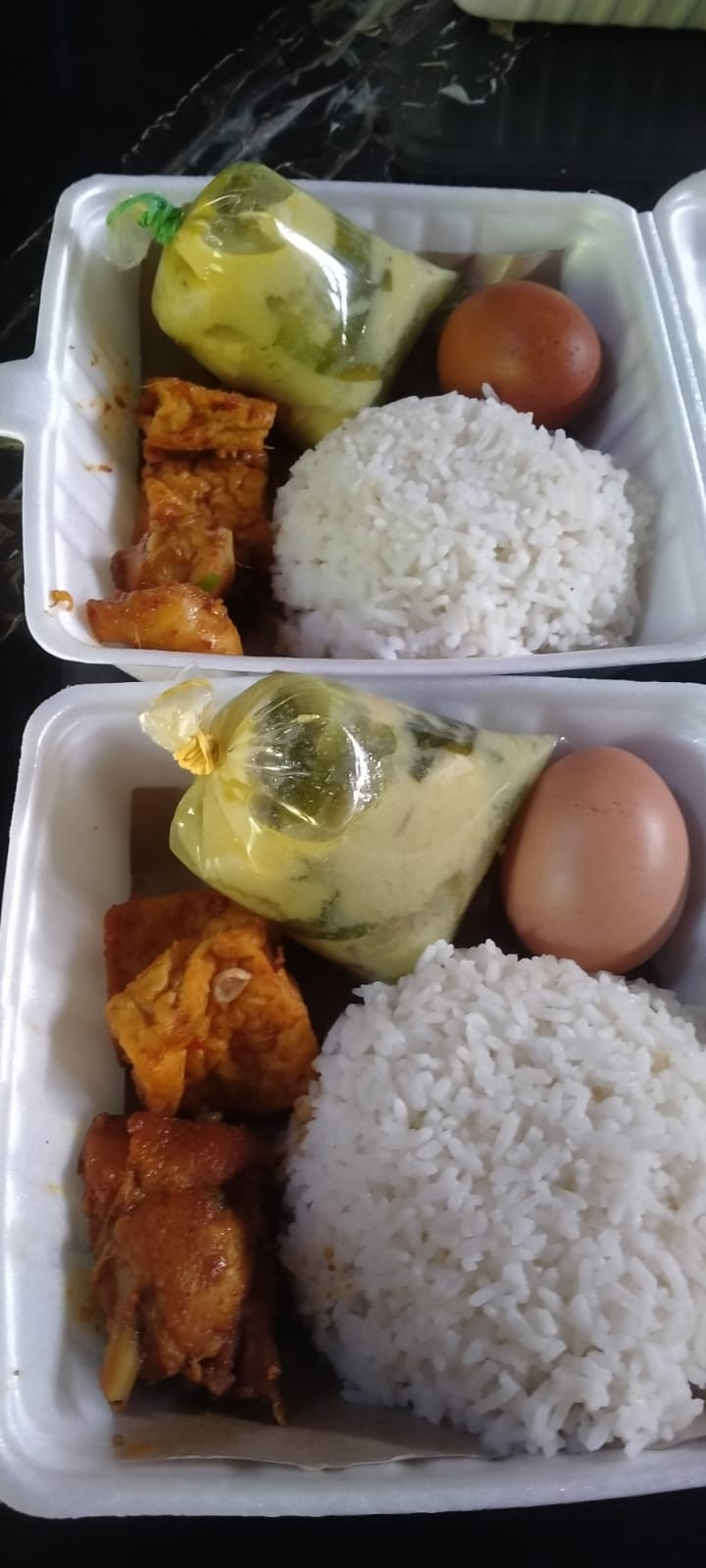 Dapur Sehat Atasi Stunting (DASHAT)