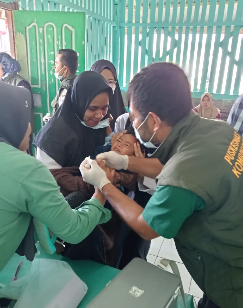 PEMBERIAN PIN POLIO TAHAP 2