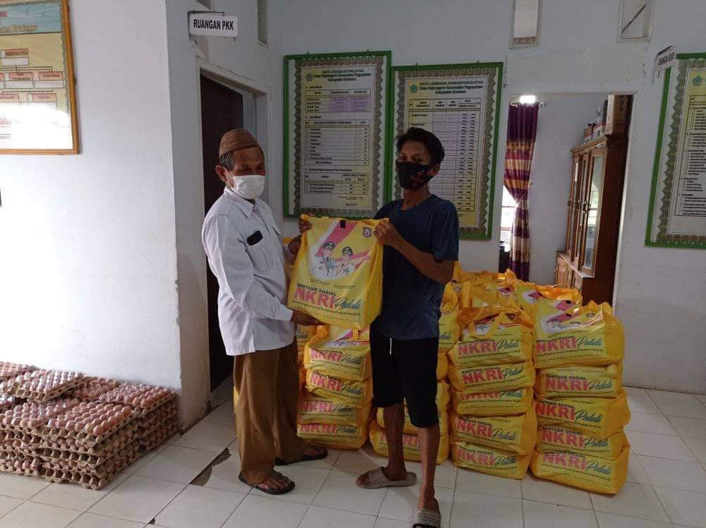 penerimaan bantuan  program  Penyaluran bantuan langsung pangan ( BLP3G ) Provinsi Gorontalo