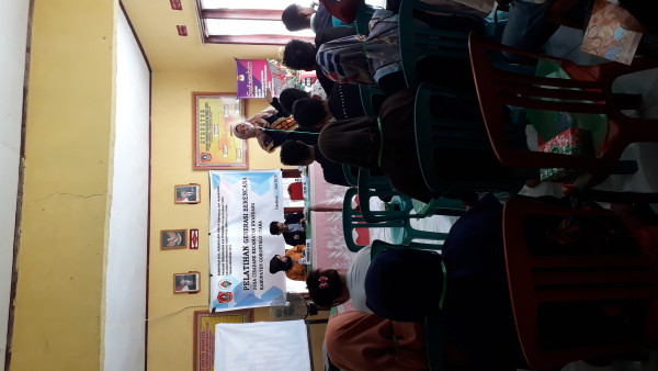 Duta Genre Provinsi Gorontalo tahun 2019 memberikan materi tentang Kesehatan Reproduksi Remaja