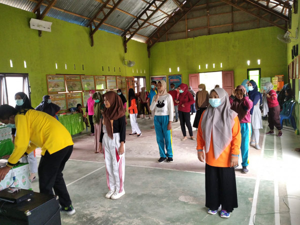 kegiatan dipusatkan di Balai Desa ilodulunga dan dihadiri oleh 40 peserta
