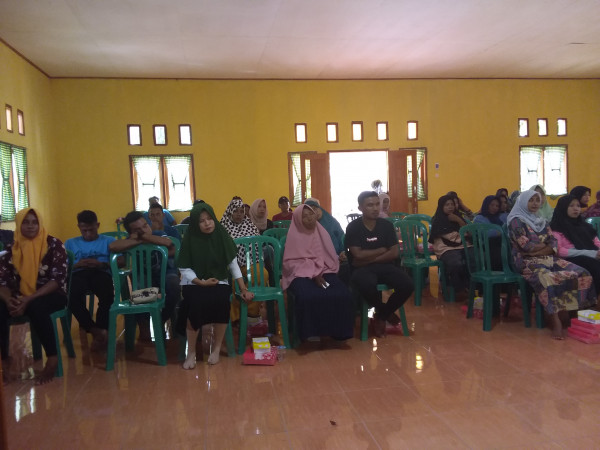 Balai Rakyat Desa Durian yang digunakan pada kegiatan pertemuan pokja kampung KB