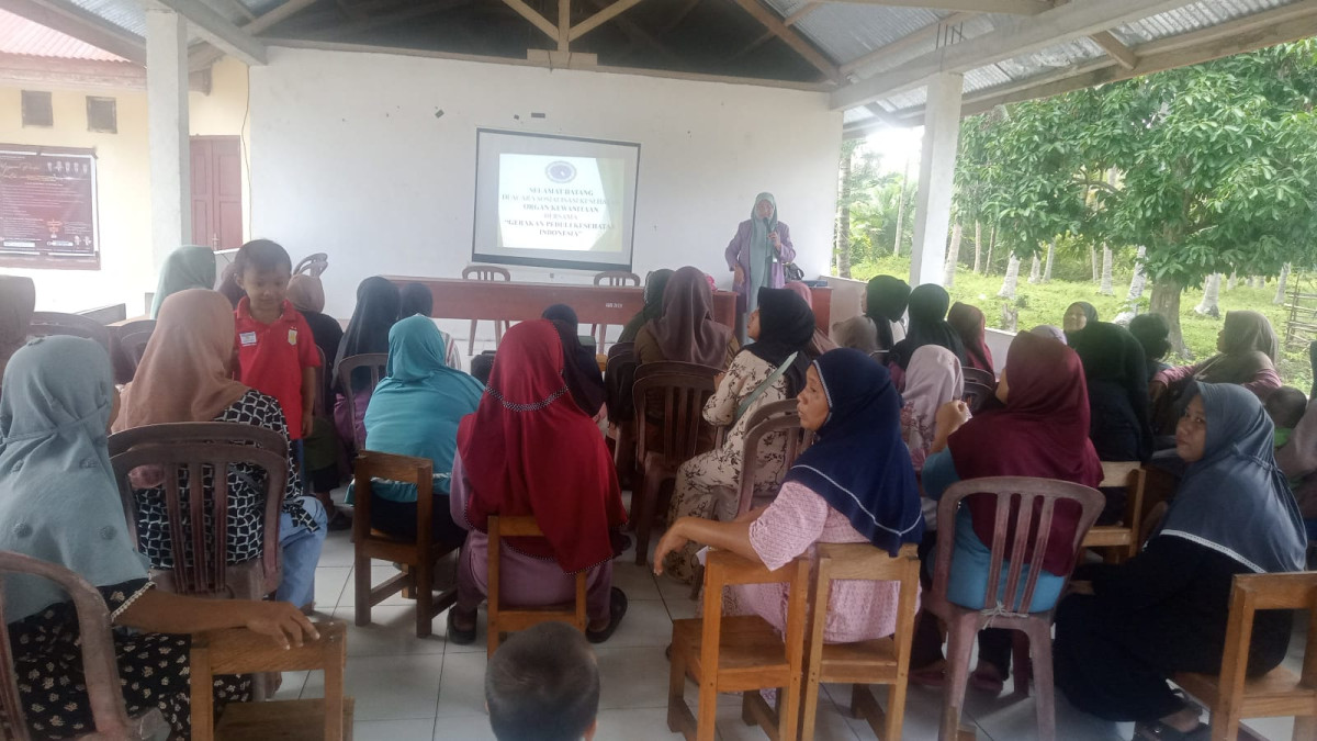 Sosialisasi kesehatan organ kewanitaan bersama gerakan peduli kesehatan Indonesia