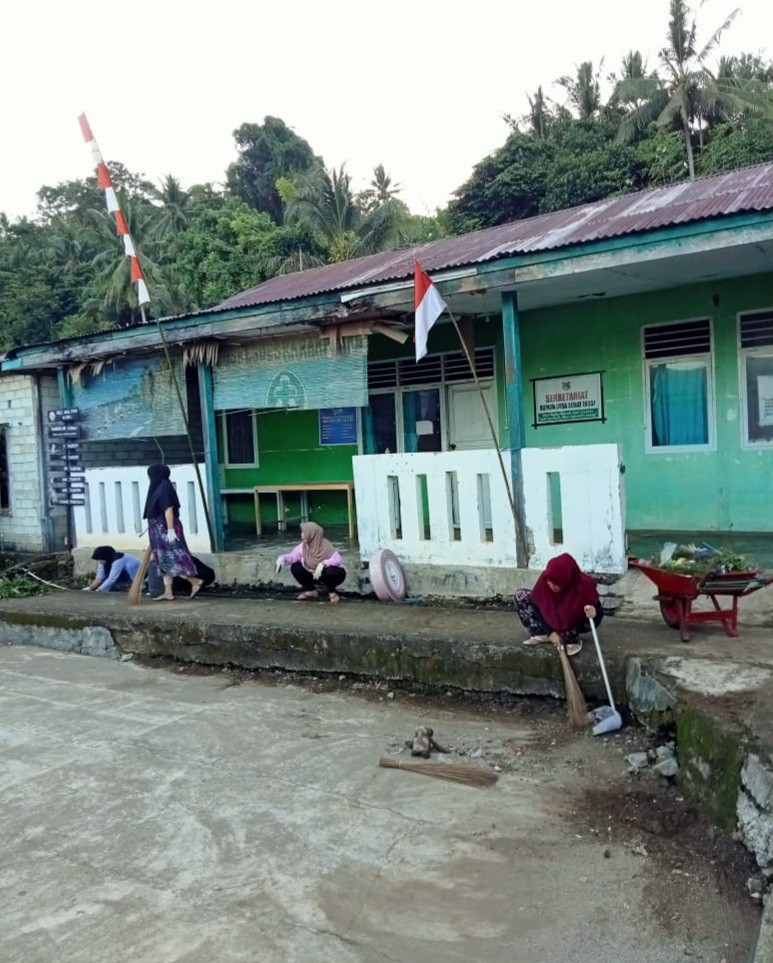 Pelaksanaan kerja bakti