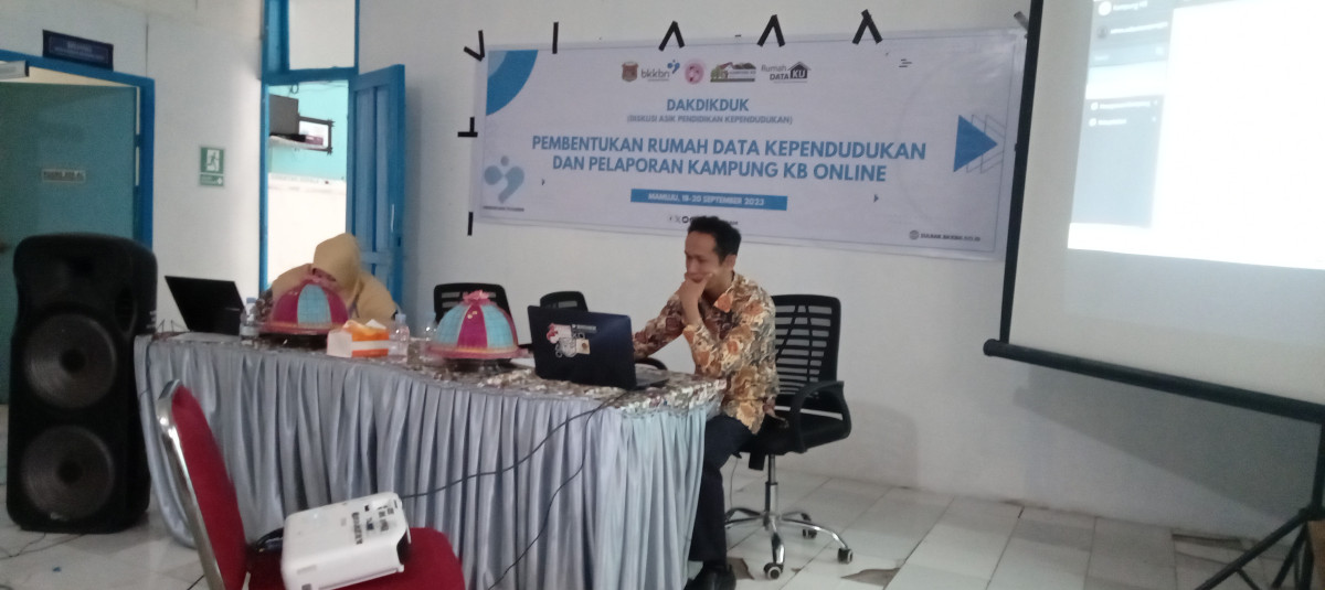 Pembentukan rumah data kependudukan dan Pelaporan Kampung KB online