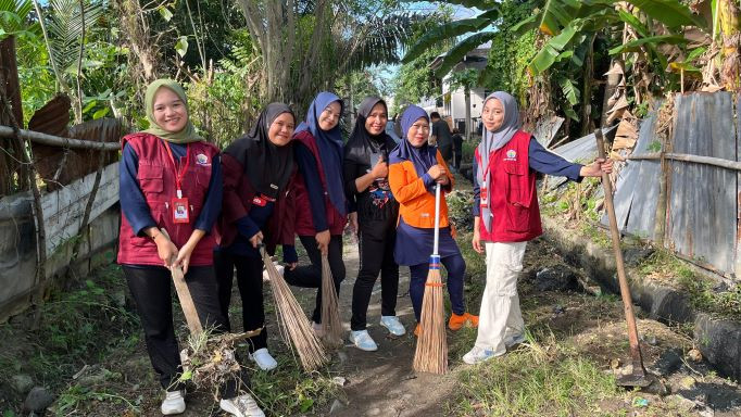 kerja bakti kebersihan lingkungan dusun massanra desa bonne-bonne