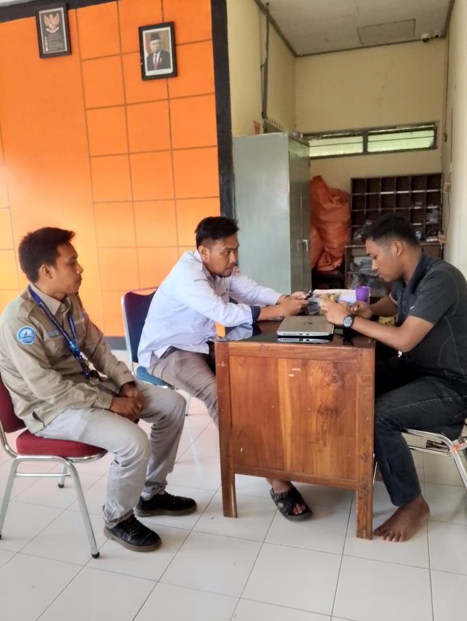 Sosialisasi Gerakan  Ayah Teladan (DEKAT) di Kampung KB Desa