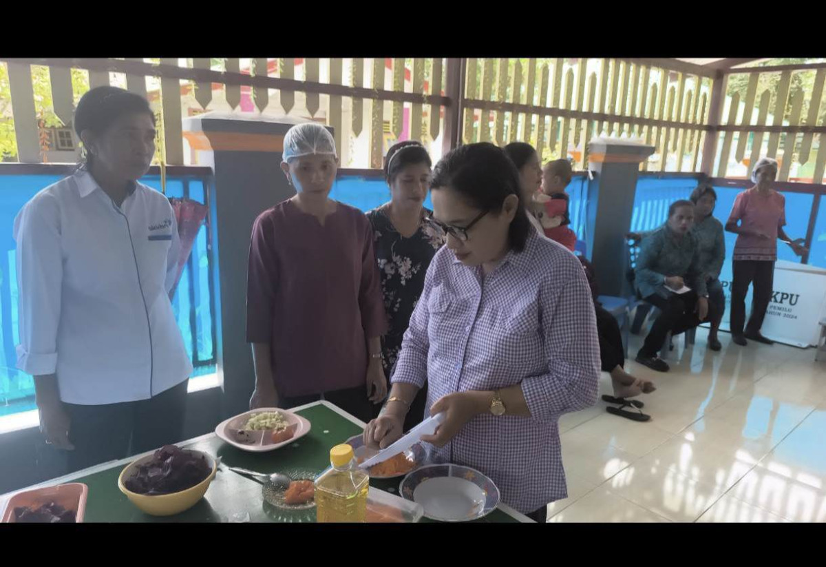 FASILITASI PENGELOLAAN DAPUR SEHAT ATASI STUNTING (DASHAT)