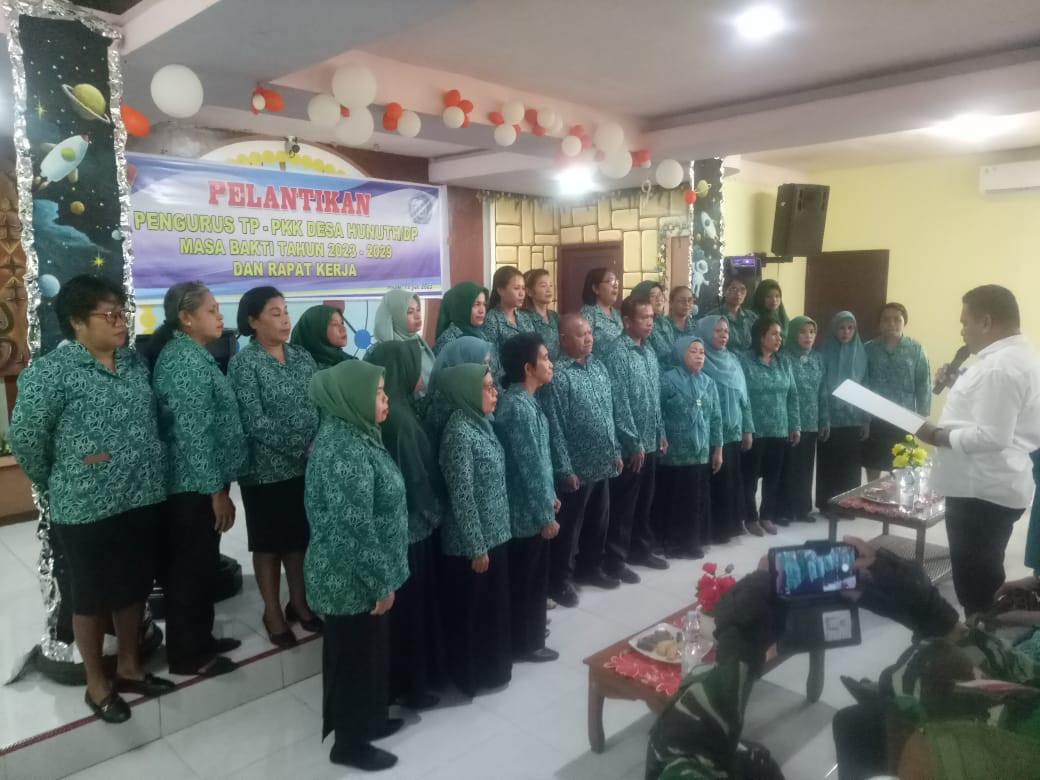 Pelantikan Pengurus TP-PKK Desa Hunuth oleh Kepala Desa Hunuth